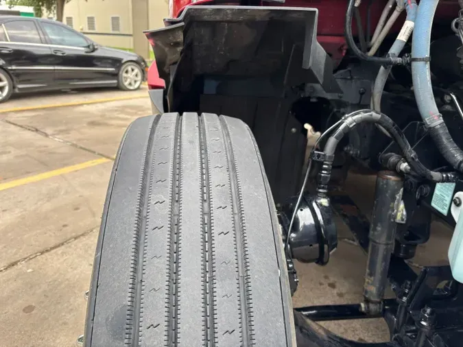 2023 Peterbilt 579