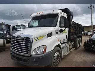 2012 FREIGHTLINER CASCADIA 113