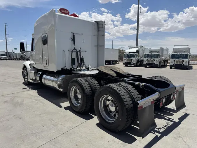 2022 Peterbilt 579c6e42e21a0ea15c66a8d2705bef2d73f