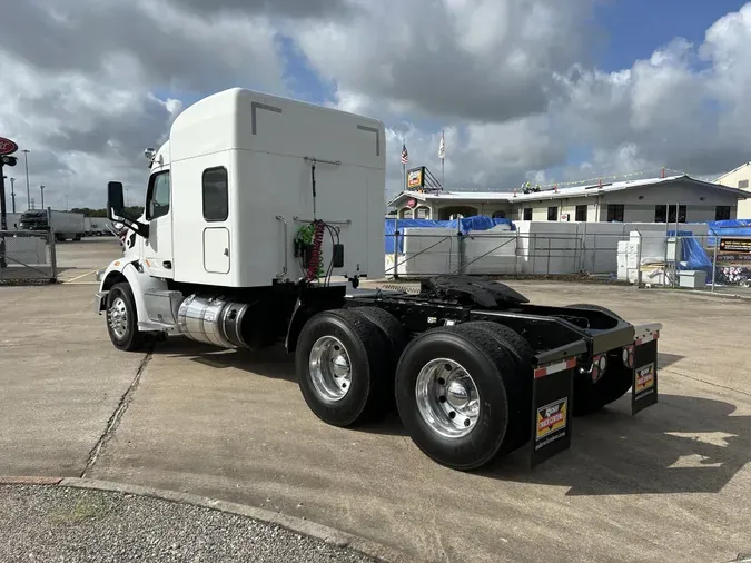 2021 Peterbilt 567