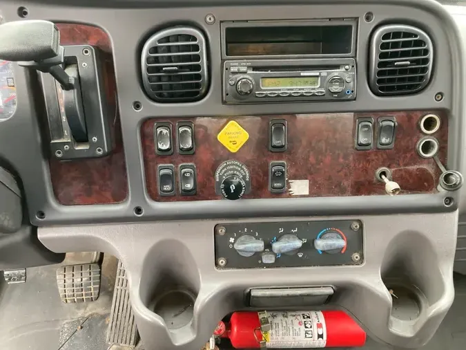 2014 FREIGHTLINER/MERCEDES M2 106c6e7e01272c171f7ab31e7c23b44cfdf