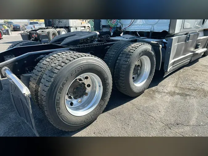 2021 Freightliner Cascadia