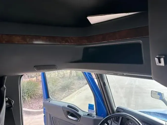 2022 International LT625