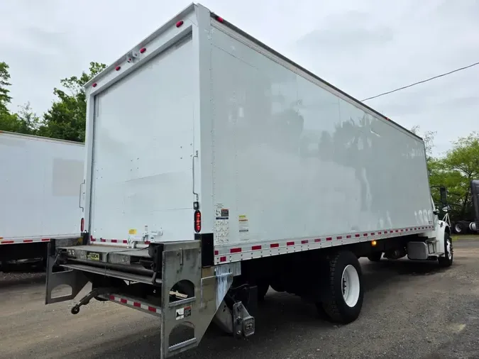 2018 FREIGHTLINER M2 106
