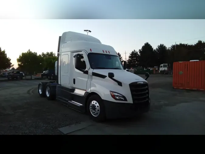 2021 Freightliner Cascadia 126c6ed2bcb7e06b3ca342b45c54e309100