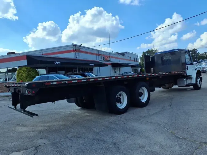 2020 FREIGHTLINER M2 106