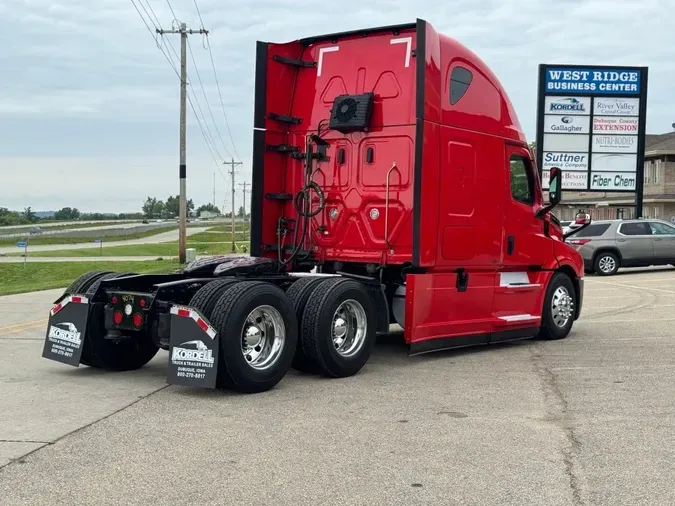 2022 FREIGHTLINER Cascadia 126c6ef75163179493191eae4acfcce3c4d