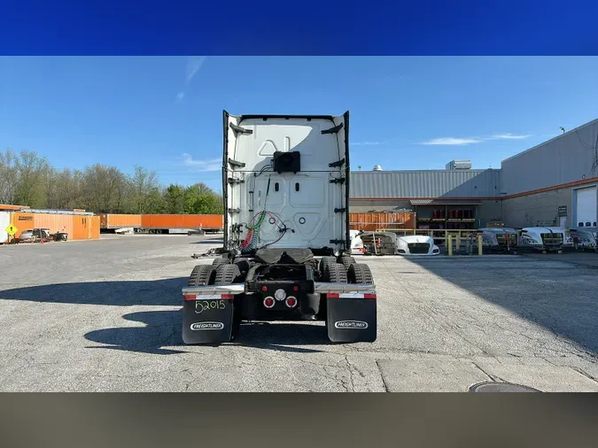 2021 Freightliner Cascadia