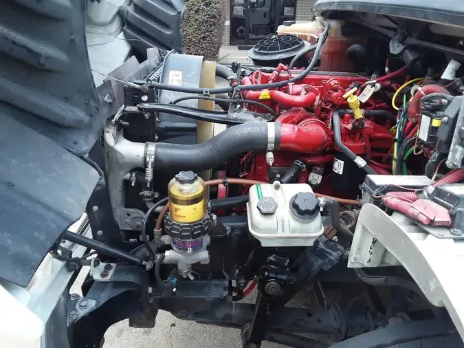 2019 FREIGHTLINER M2 106