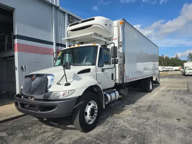 2019 NAVISTAR INTERNATIONAL 4300