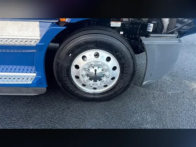 2021 FREIGHTLINER CASCADIA