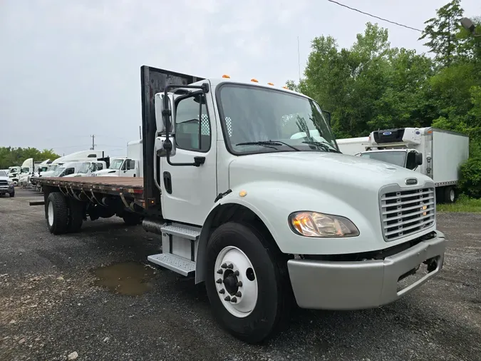 2016 FREIGHTLINER/MERCEDES M2 106