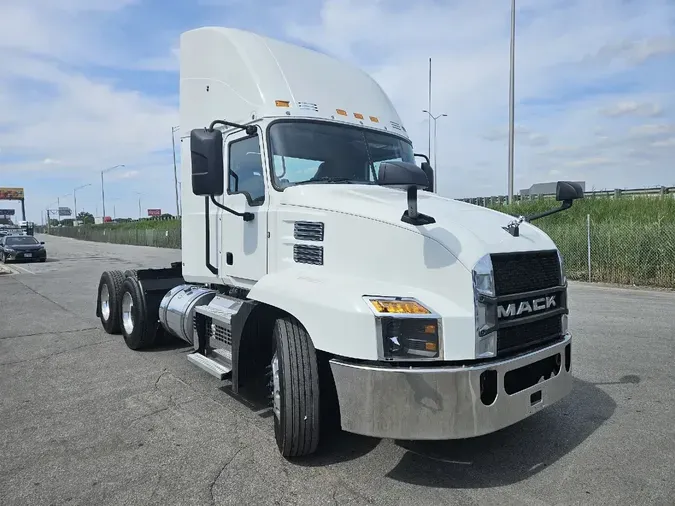 2020 MACK AN64T