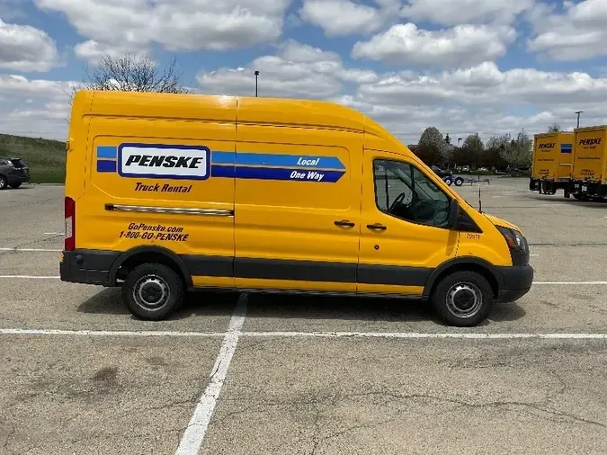 2017 FORD MOTOR COMPANY TRAN250