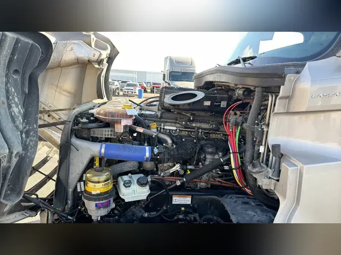2023 Freightliner Cascadia 126