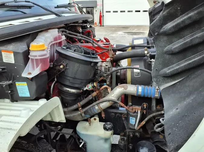 2020 FREIGHTLINER/MERCEDES M2 106