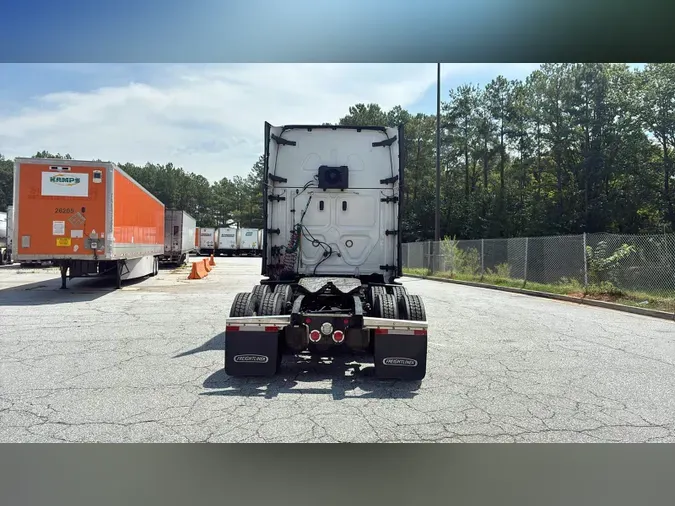 2023 Freightliner Cascadia 126