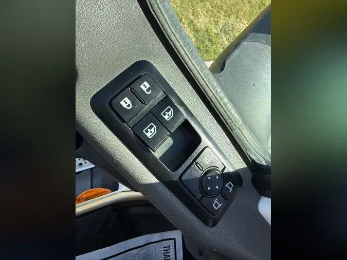 2021 International LT625