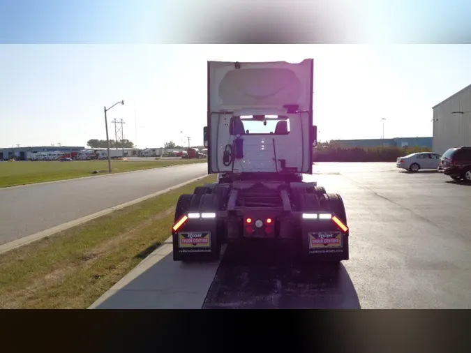 2020 International LT625