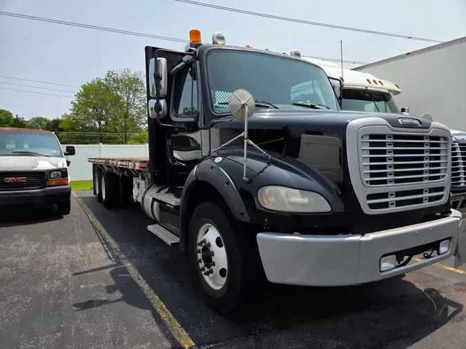 2016 FREIGHTLINER M2-112