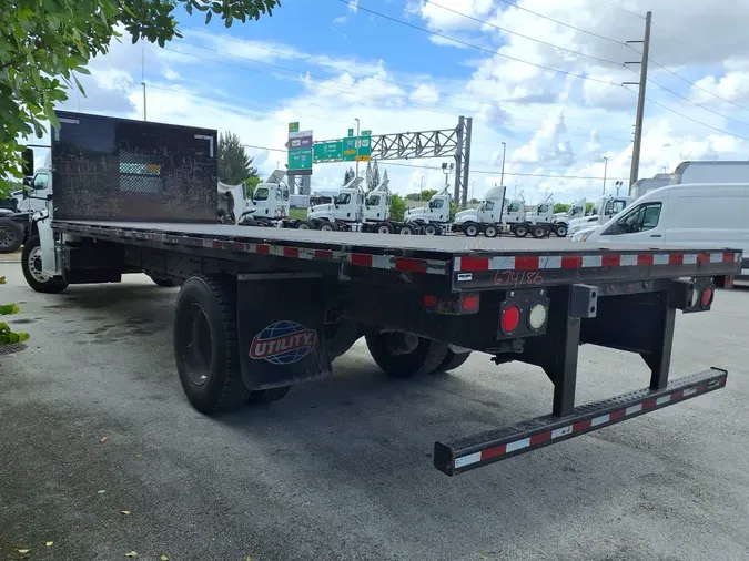 2017 FREIGHTLINER/MERCEDES M2 106