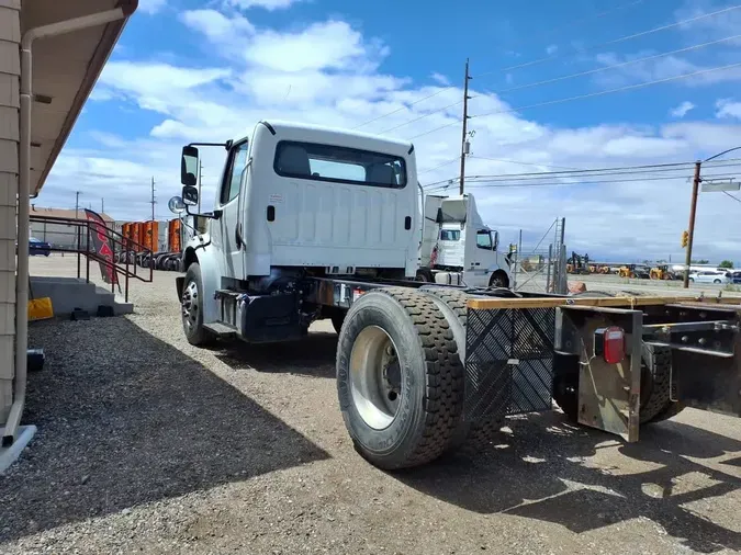 2018 FREIGHTLINER/MERCEDES M2 106