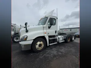2019 FREIGHTLINER CASCADIA 125