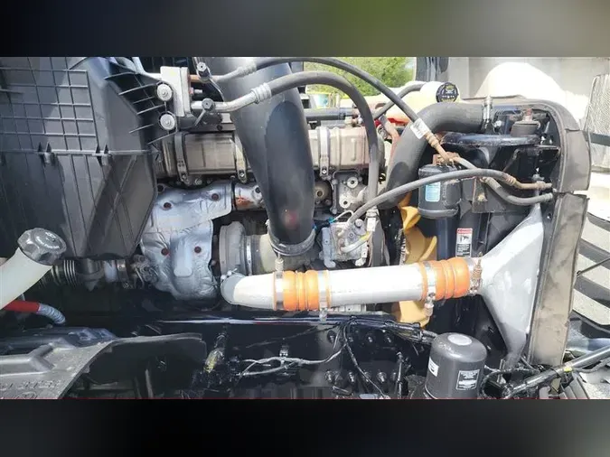 2020 FREIGHTLINER CA126