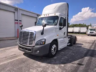 2018 FREIGHTLINER/MERCEDES CASCADIA 125