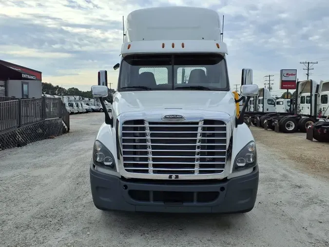 2020 FREIGHTLINER/MERCEDES CASCADIA 125c70ffd5f606dbfe4dca7eb00e8abe507