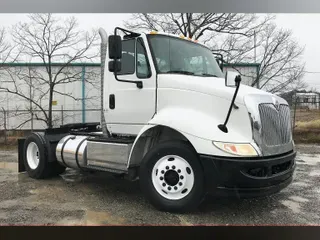 2017 International 8600 SBA 4X2