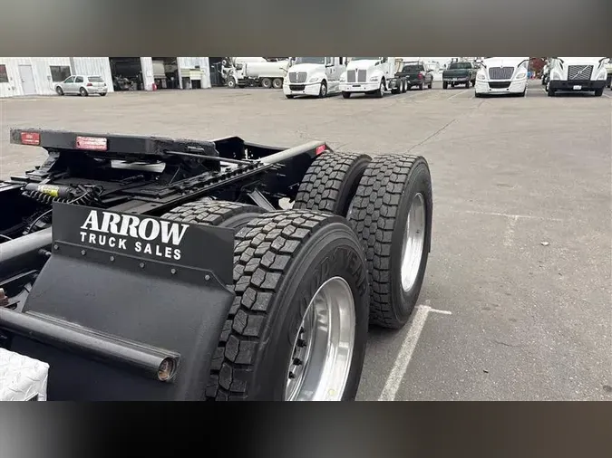 2020 VOLVO VNR300c7148da9fc3e44378f6c25dee7e03dfa