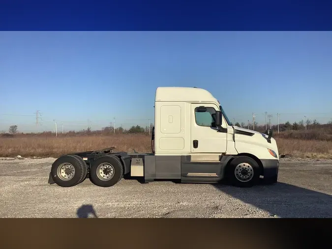 2020 Freightliner Cascadia