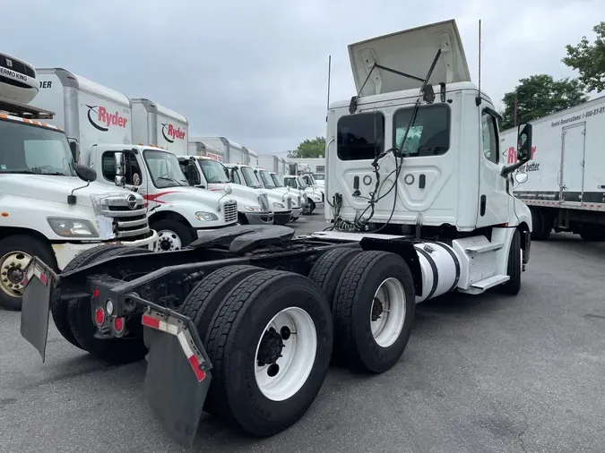 2020 FREIGHTLINER/MERCEDES NEW CASCADIA PX12664