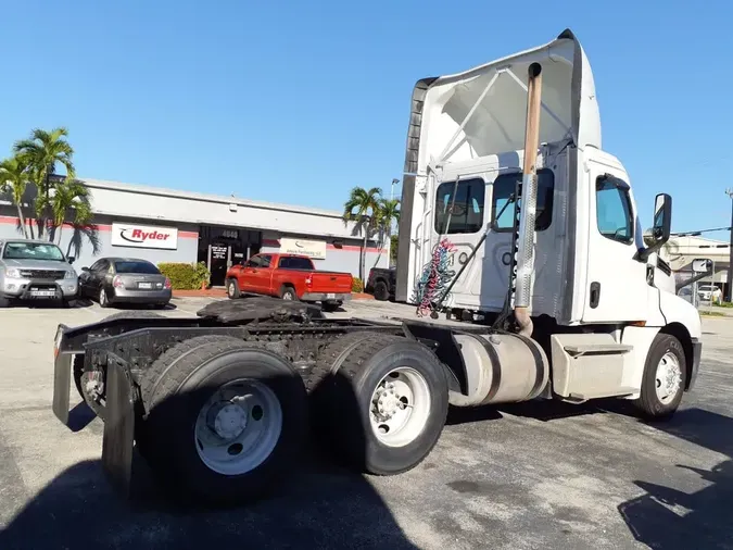 2019 FREIGHTLINER/MERCEDES NEW CASCADIA PX12664
