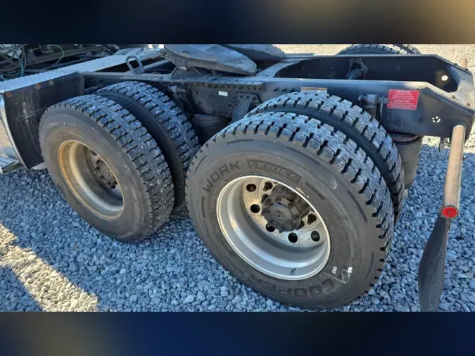 2019 Volvo VNL300c71b62e4bd075a2a6b0374a5df1d5ce9