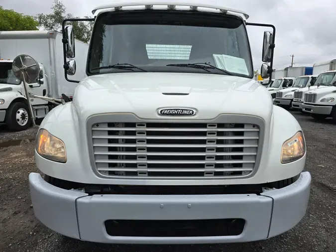 2015 FREIGHTLINER/MERCEDES M2 106