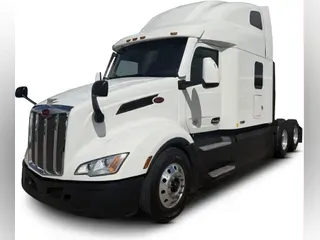 2022 Peterbilt 579
