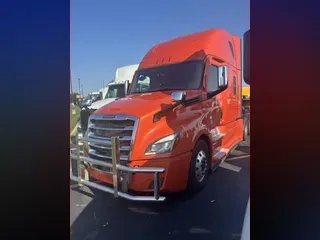 2022 Freightliner Cascadia