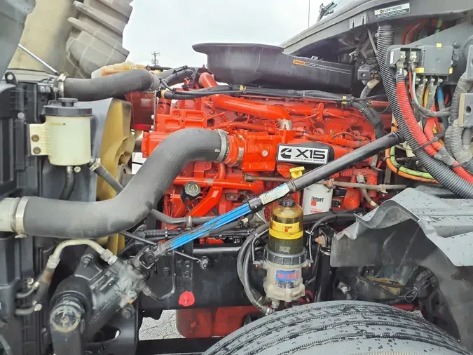 2019 NAVISTAR INTERNATIONAL LT625 SLPR CAB