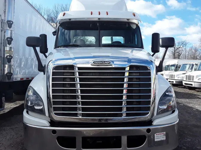 2017 FREIGHTLINER/MERCEDES CASCADIA 125