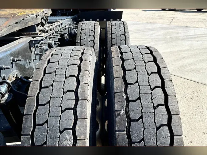 2022 INT LT625 6x4