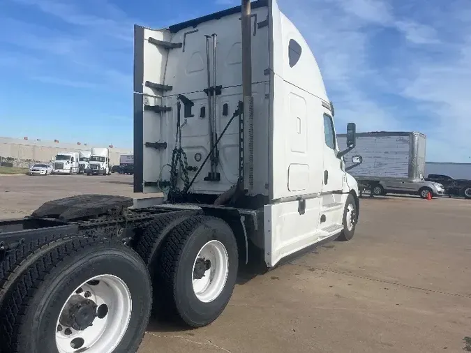 2020 Freightliner T12664ST