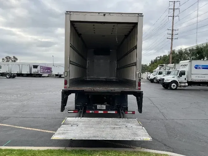 2017 Freightliner M2