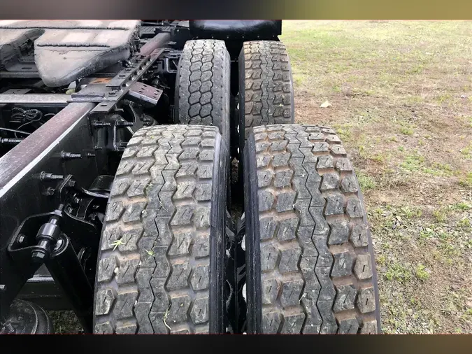 2022 INT LT625 6x4
