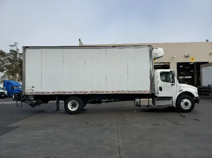 2017 Freightliner M2