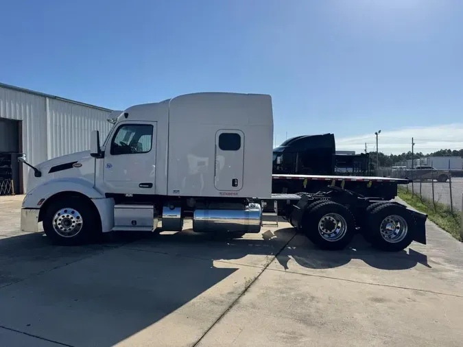 2022 Peterbilt 579c738146f27f315aba616a7f02cb403f9