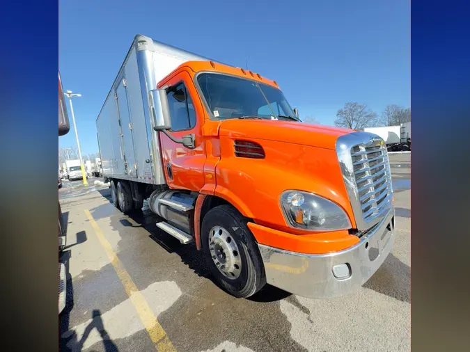 2017 FREIGHTLINER/MERCEDES CASCADIA 113