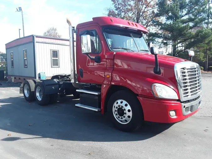 2019 FREIGHTLINER/MERCEDES CASCADIA 125