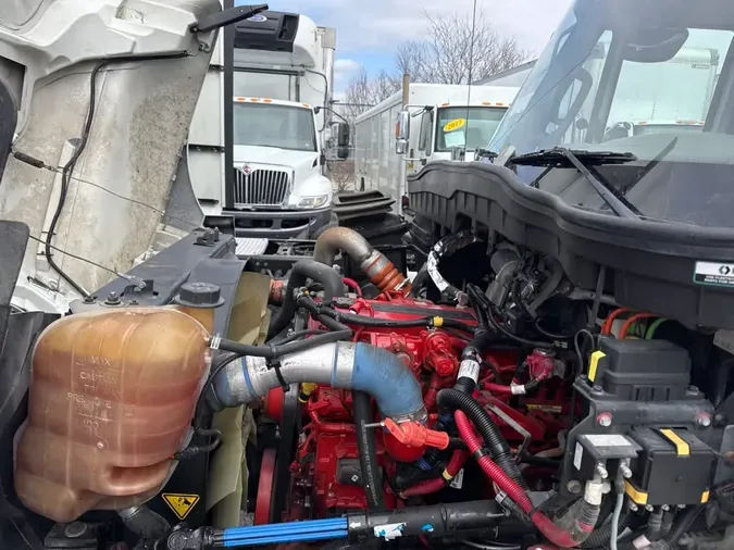 2019 NAVISTAR INTERNATIONAL 4300
